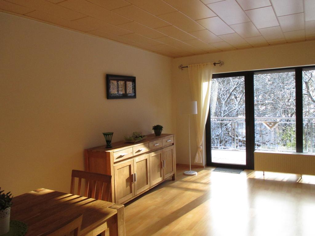 Ferienwohnung An Der Lay Bach  ภายนอก รูปภาพ