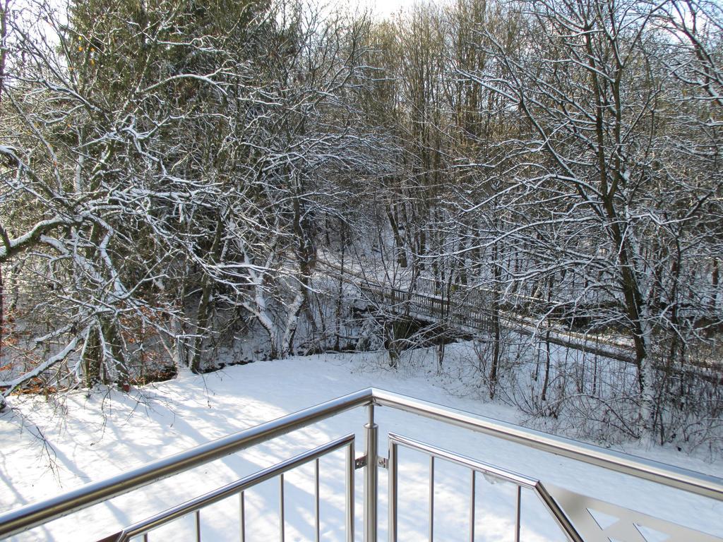 Ferienwohnung An Der Lay Bach  ภายนอก รูปภาพ