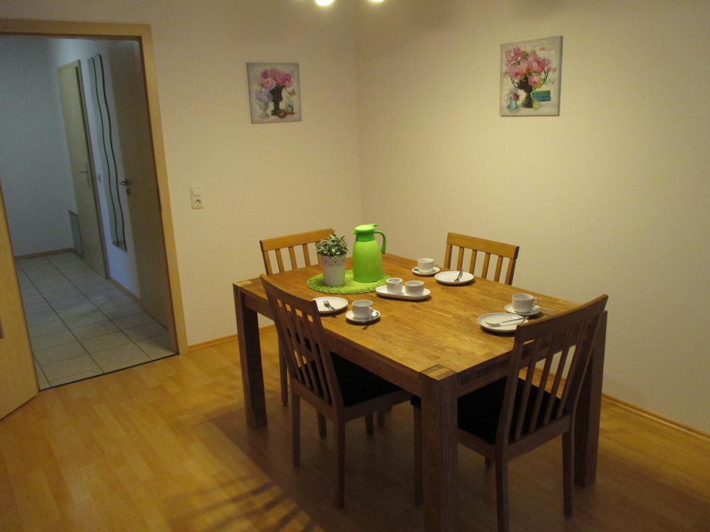 Ferienwohnung An Der Lay Bach  ภายนอก รูปภาพ