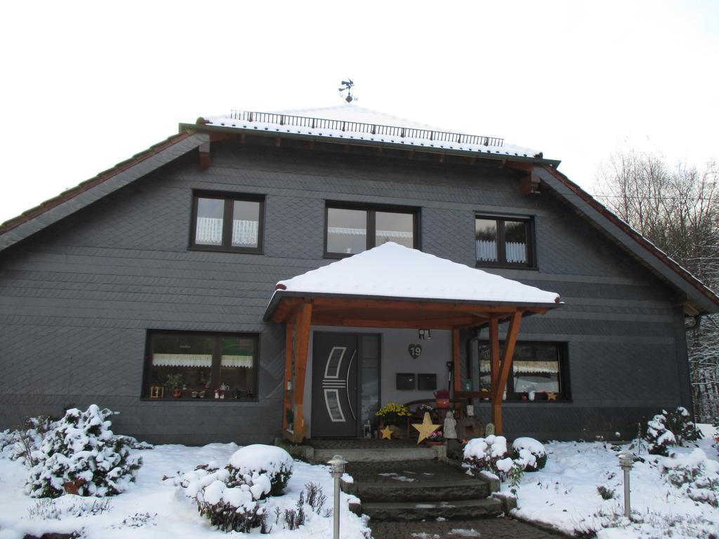 Ferienwohnung An Der Lay Bach  ภายนอก รูปภาพ