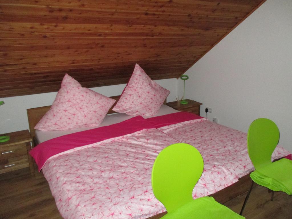 Ferienwohnung An Der Lay Bach  ภายนอก รูปภาพ